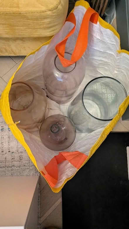Photo of free 4 glass vases (Snaresbrook E11) #1