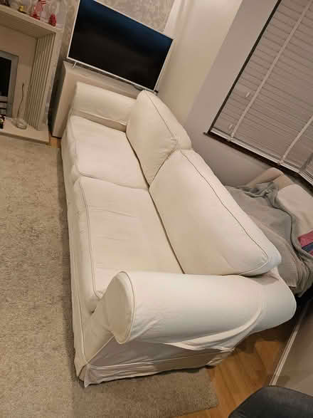 Photo of free 4 seater cream sofa (Windlesham GU20) #3