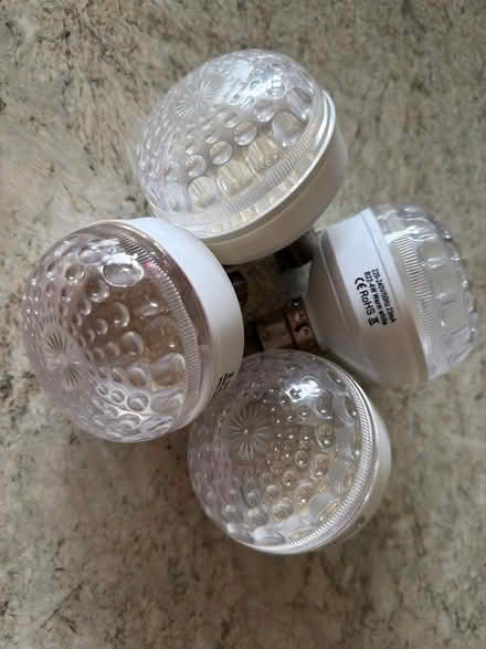 Photo of free 4 x 4W BNC LED lights use as up lights or down lights (Welling DA16) #1