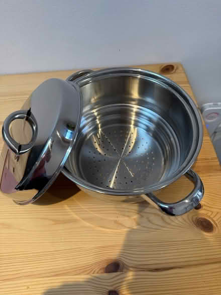 Photo of free Stainless steel steamer & lid (London SE13) #1