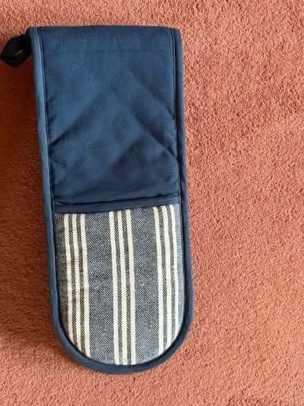 Photo of free Double oven glove (unused) (Mimbridge GU24) #1