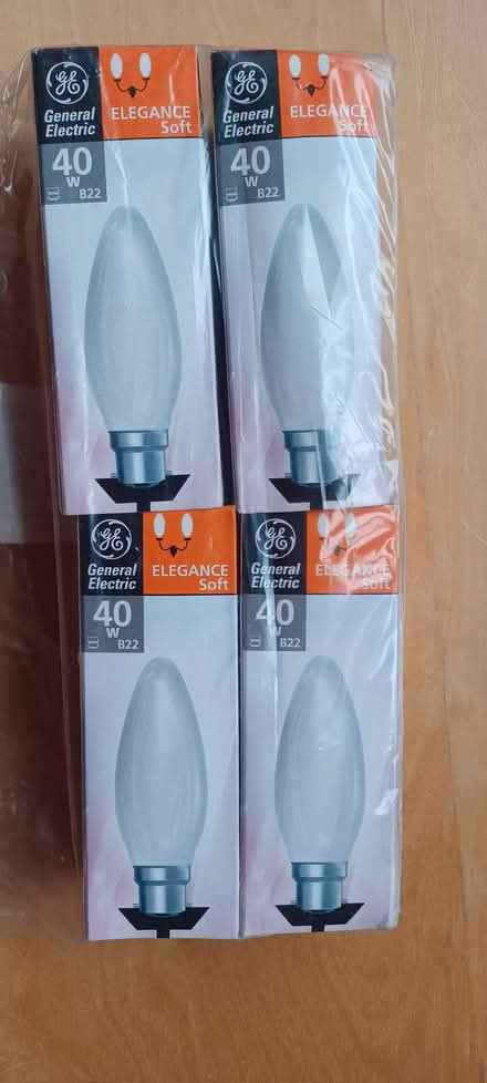 Photo of free 40w candle bulbs, B22, bayonet fittings (Rayner's Lane HA5) #1