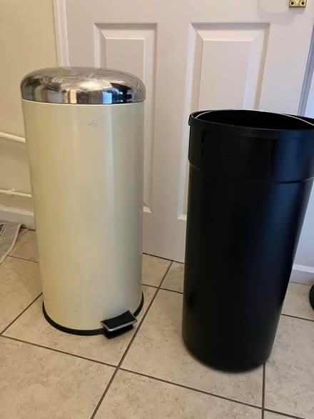 Photo of free Cream freestanding Bin (Bosham, PO18) #1