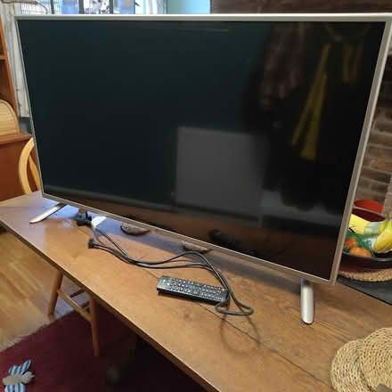 Photo of free 42" Freeview HD LED TV (Heanor DE75) #1