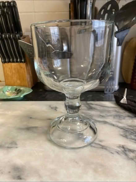 Photo of free Large Desert / pudding Glass (Cheshunt En8) #1