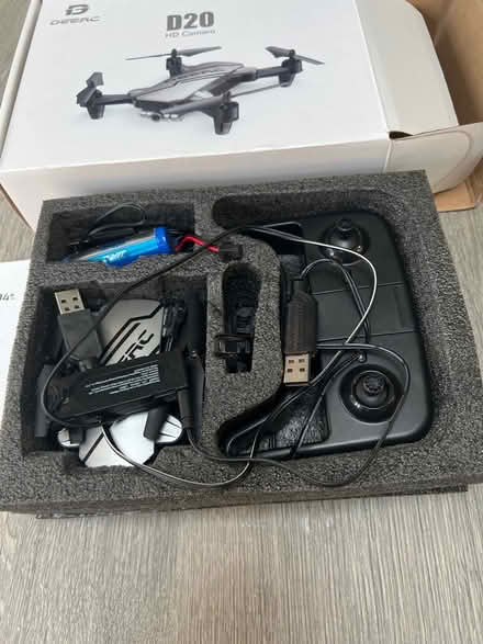 Photo of free DEERC D20 HD Camera Drone. Good condition (Southsea PO4) #2