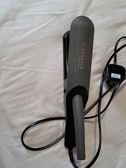 Photo of free Hair straighteners (Newtown, Reading, RG1.) #1