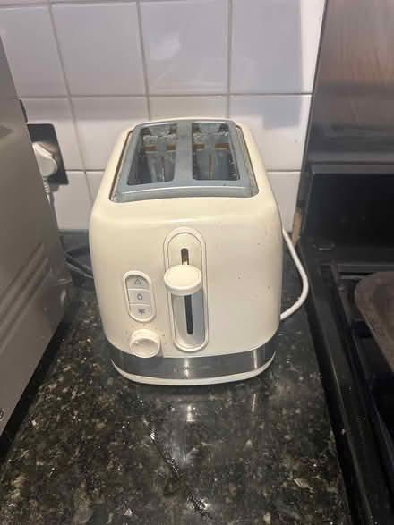 Photo of free Toaster (Se5 7RW) #1