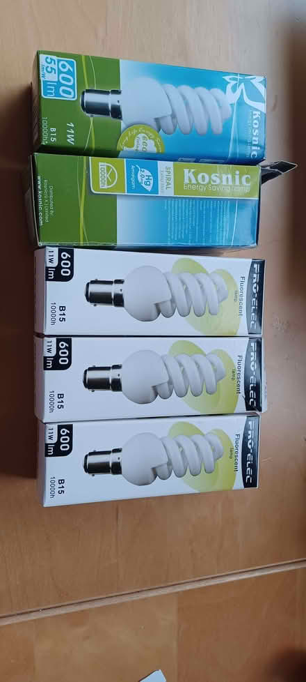 Photo of free 11w compact flourescent energy saving spiral lamps SBC B15 (Rayner's Lane HA5) #2