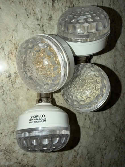 Photo of free 4 x 4W BNC LED lights use as up lights or down lights (Welling DA16) #2