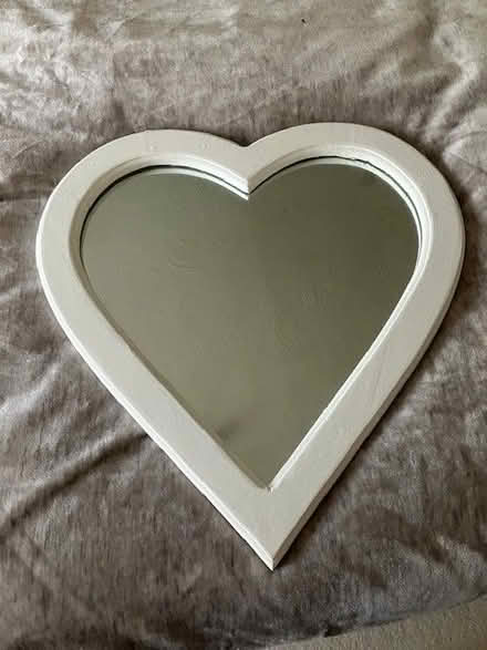 Photo of free Mirror (Hyde Heath HP6) #1