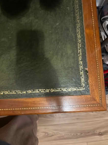 Photo of free desk (SW20) #2