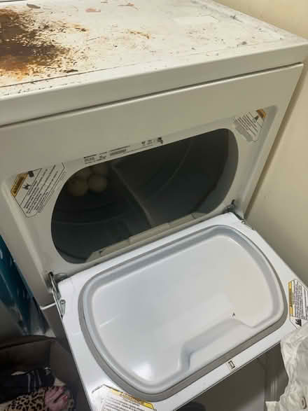 Photo of free Kenmore electric clothes dryer (Plantation) #2