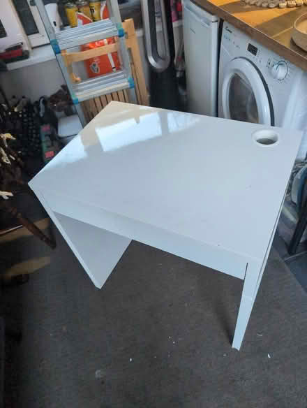 Photo of free IKEA desk (Barry CF63) #1