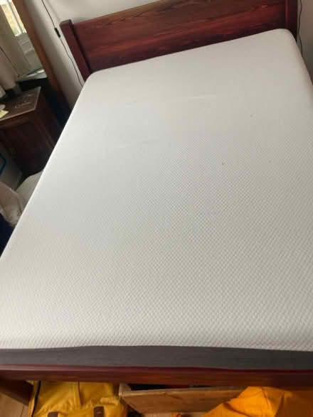 Photo of free Nearly new double mattress (Seven sisters near overground) #1