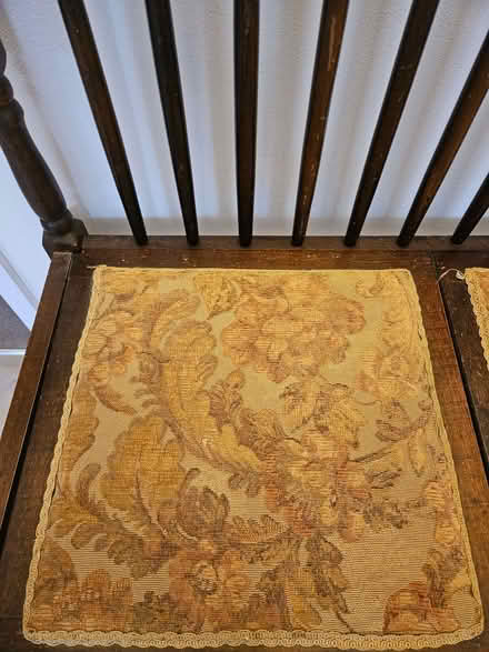 Photo of free Two seater indoor bench. (Harpenden AL5) #2