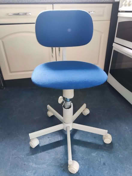 Photo of free Office type chair - height adjustable (Grays RM17) #1