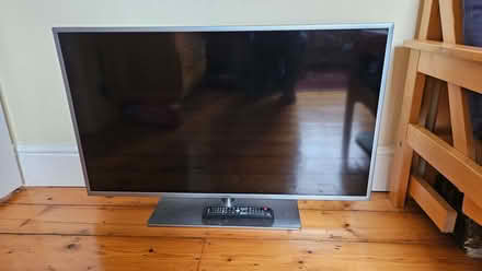 Photo of free 40 Inch Samsung TV (Caversham RG4) #1