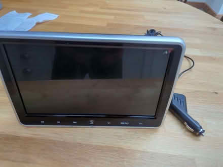 Photo of free In car dvd player (Egham TW20) #1