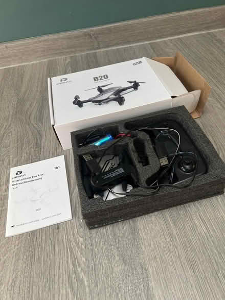 Photo of free DEERC D20 HD Camera Drone. Good condition (Southsea PO4) #1
