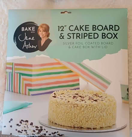 Photo of free Cake box and cake board (Southport PR9) #1