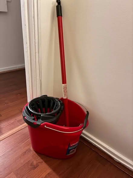 Photo of free Mop and bucket (Stockwell SW4) #1
