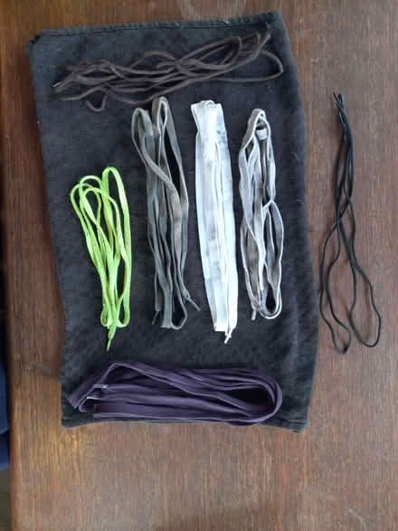 Photo of free 7 prs Shoe laces (Twyford RG10) #1