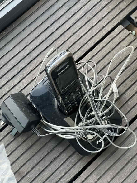 Photo of free Cordless phone (Queenstown Road SW8) #1