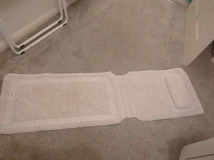 Photo of free Non slip bath mat (Hove BN3) #1