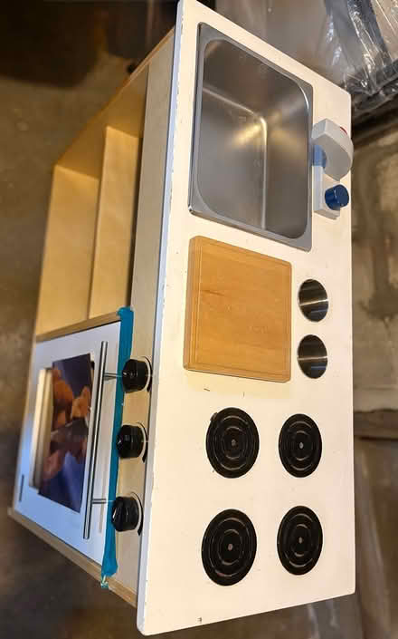 Photo of free Toddler Kitchenette with Sink (Warrendale) #1