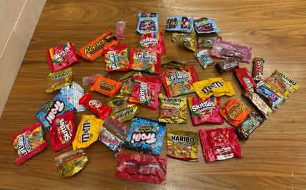 Photo of free Gummies, candy, instant noodles (Valencia Avenue, Sunnyvale) #1