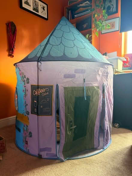 Photo of free Child’s play tent (Leeds LS8) #1