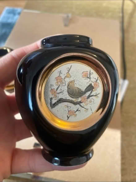 Photo of free Small Ornaments Vases (Cheshunt En8) #3