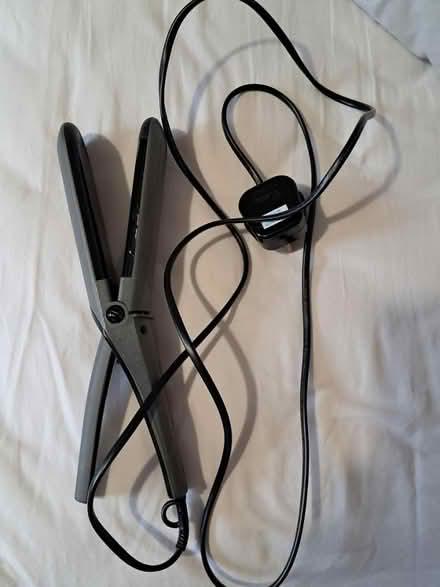 Photo of free Hair straighteners (Newtown, Reading, RG1.) #2