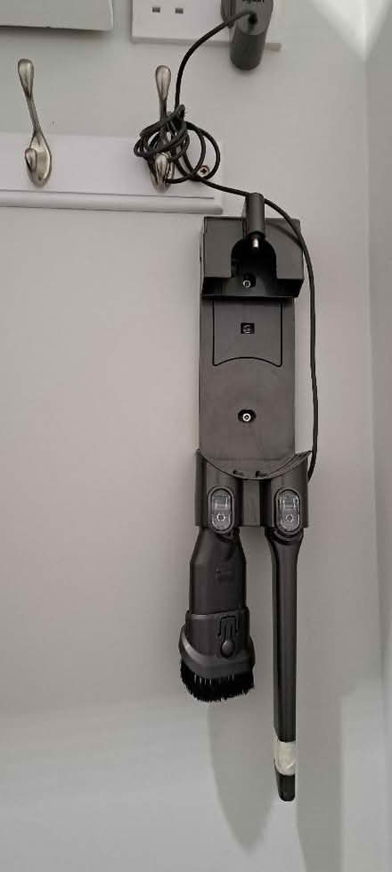Photo of free Dyson V6 (Ickleford SG5) #1