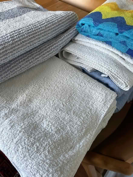 Photo of free Towels - bath sheet size (Kettering NN15) #2