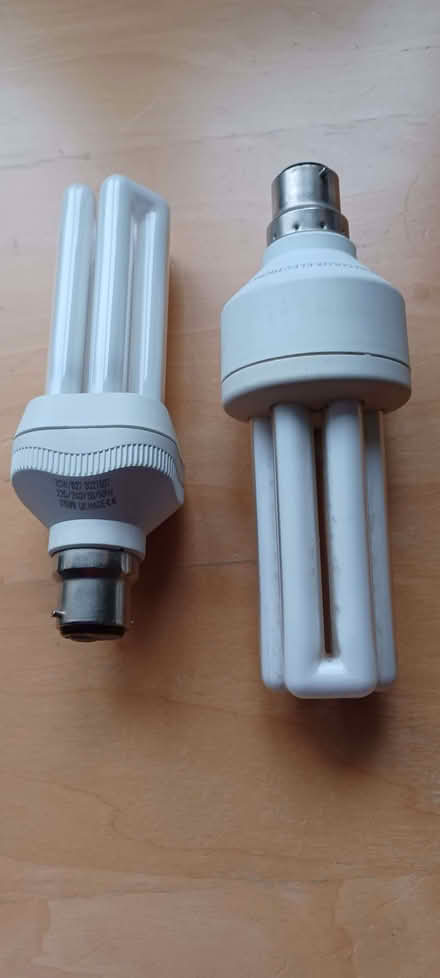 Photo of free 20w energy saving compact flourescent bulbs bayonet fitting (Rayner's Lane HA5) #1