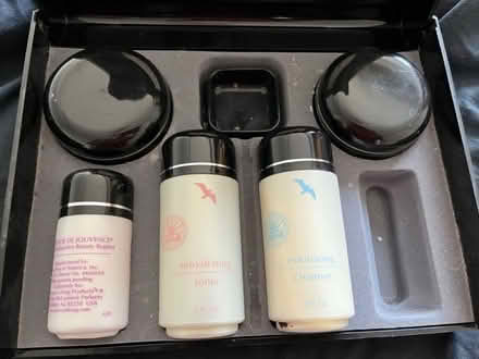 Photo of free cremes and lotions (Lawrence/ El Camino Real) #2