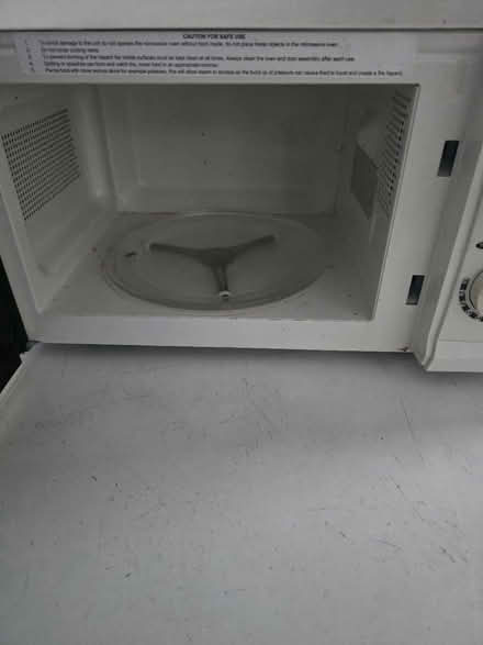 Photo of free Microwave (Harehills LS9) #1