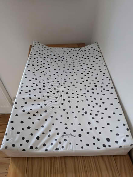 Photo of free Mama shack baby changing mat (Oxford OX3) #2