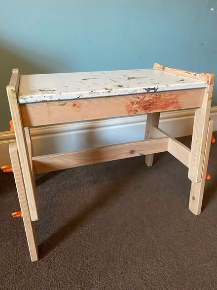 Photo of free Kids drawing table (Crookes S10) #1