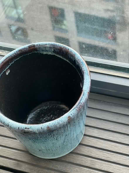 Photo of free Flower pot (Queenstown Road SW8) #1