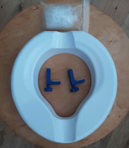 Photo of free Raised toilet seat (Seaford BN25) #1