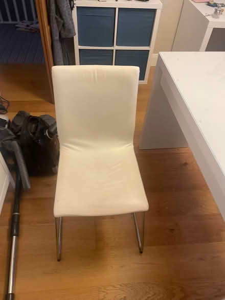 Photo of free Dressing table and chair (Marshalswick AL1) #2