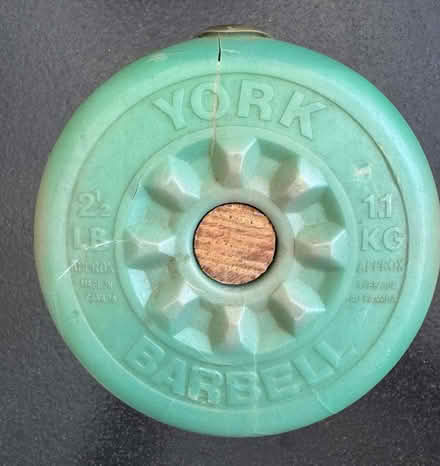 Photo of free 2 hand weights (2 x 1.1kg/2.5lbs) (Becontree RM8) #1