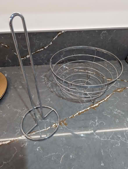 Photo of free Frit bowl an kitchen roll holder (Queens Park BH9) #1
