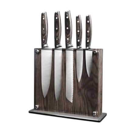 Photo of free Art & Cook Magnetic Knives Holder (Brooklyn Storage) #1