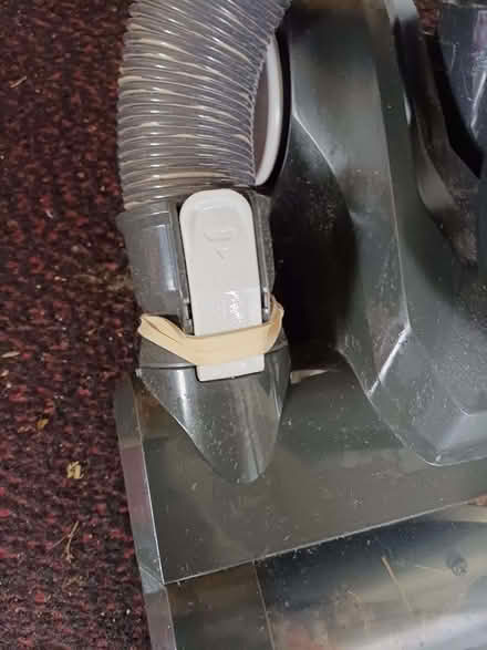 Photo of free Upright hoover (Morley DE21) #1