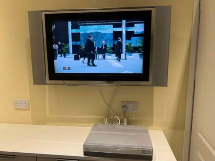 Photo of free Sony 32" TV (The Hockering GU22) #2