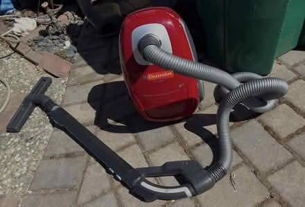 Photo of free Electrolux Vaccuum (Pinole) #3